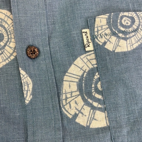 🔹RIP CURL- SALTWATERS BUTTON DOWN SHIRT - Picture 7 of 9